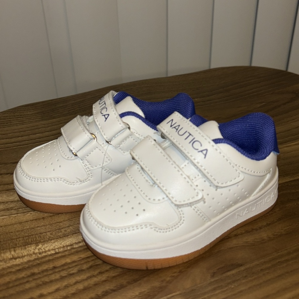 Nautica Kid Shoes - Picture 2 of 3